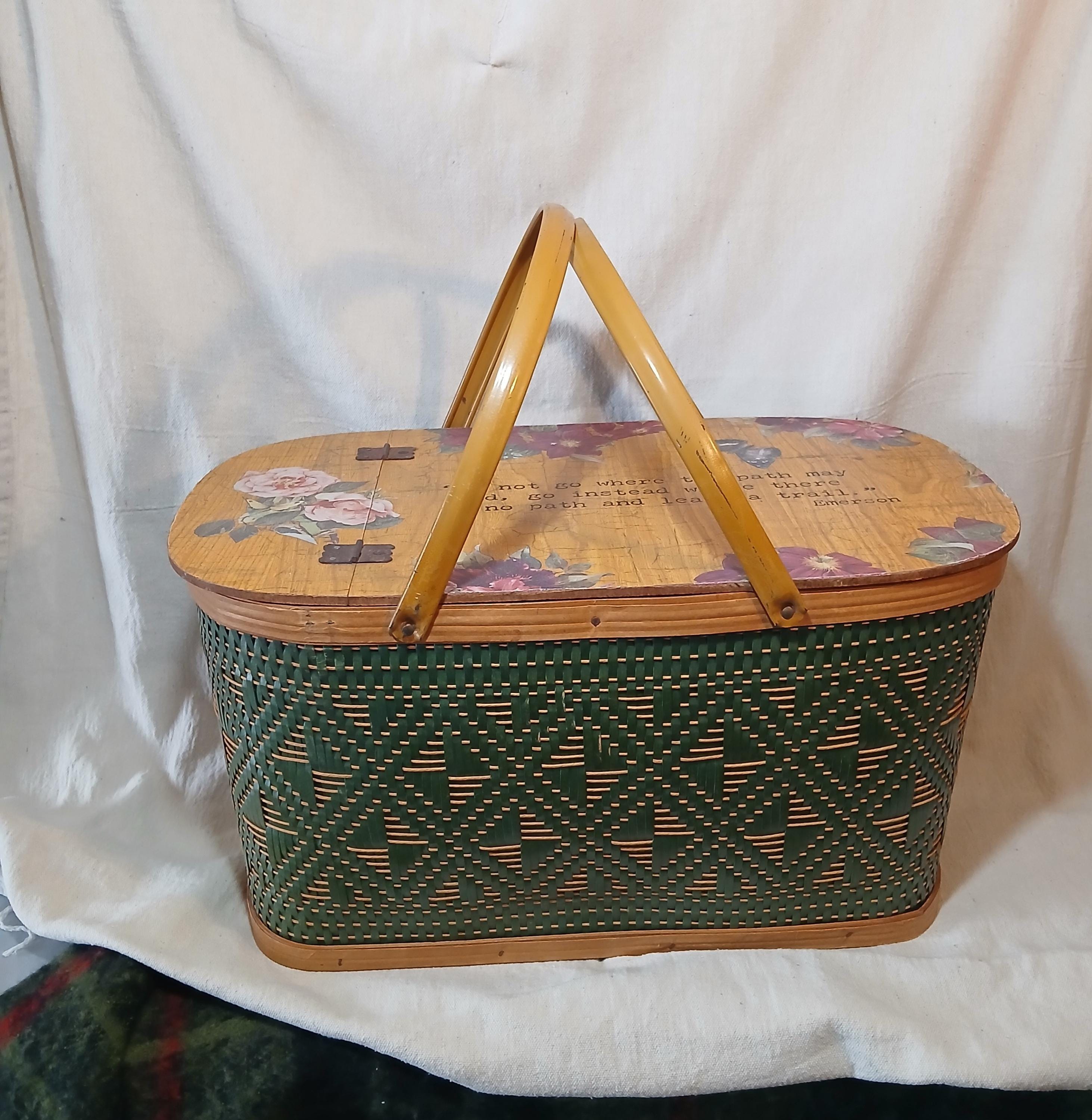 Hawkeye Picnic Basket - Etsy