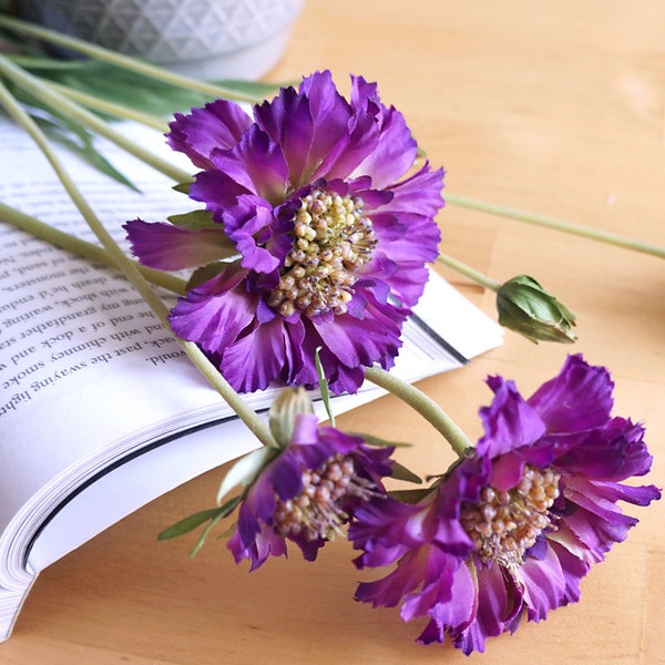 Scabiosa púrpura (FB0044-02) / flor de seda – ramo de bodas – corona de flores – decoración de la sala de estar – corona nupcial púrpura – decoración del hogar púrpura