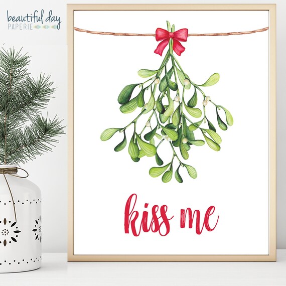Mistletoe Sign, Kiss Me Under the Mistletoe, Christmas Decor, Christmas  Printable, Gallery Wall, Fun Christmas, Christmas Gift for Her - Etsy