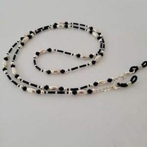 Black and Silver Oval Beaded Eyeglass Holder Lanyard, Eyeglass Lanyard, Peeper Keeper Mask Holder