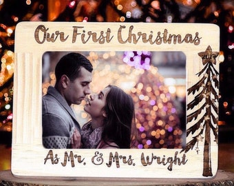 Custom Family Frame/Custom Couple Gift/Christmas Gift/Xmas Gift/New Year Gift/Wedding Gift/Engagement Gift/ Mr. and Mrs. Christmas