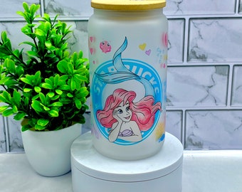 Matglazen beker Ariel: ijskoffiekop zeemeermin met deksel van rietje en bamboe