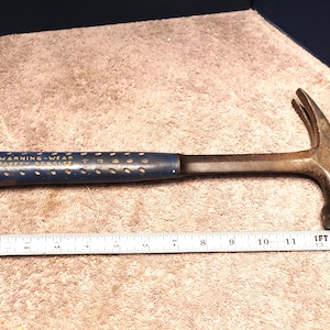 Eastwing Claw Hammer, Integral handle hammer