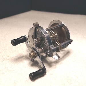 Vintage Pflueger Rocket 1355 Fishing Reel, Bait Casting Reel