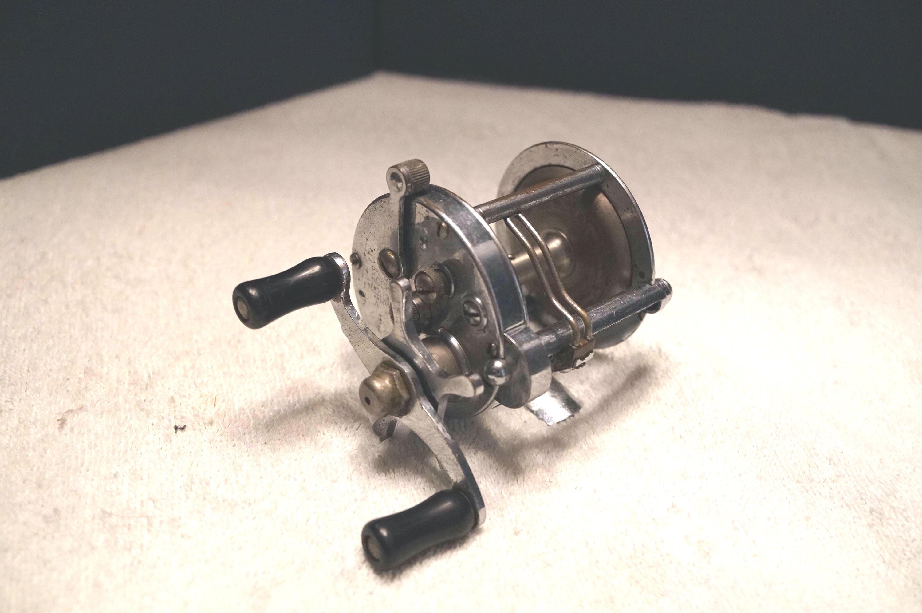 PFLUEGER 1355 ROCKET ベイトリール　オールドリール Vintage Pflueger Rocket 1355 Fishing Reel, Bait Casting Reel