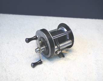 Langley Streamlite Model 310 KC Baitcasting Reel Vintage Outdoor