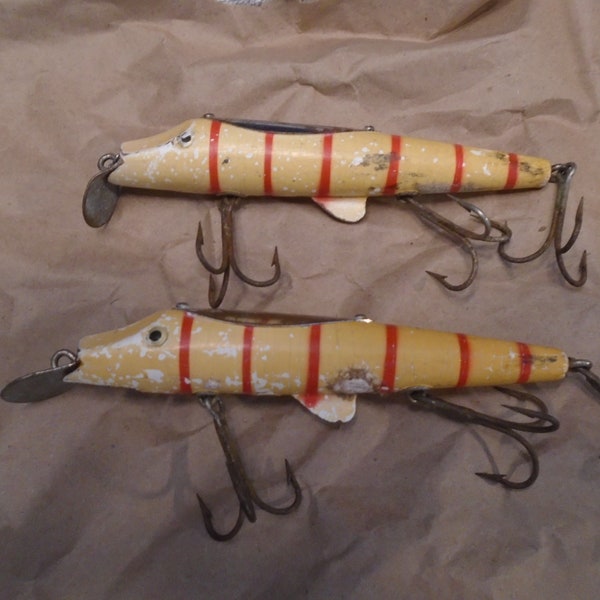 2 Rare Shakespeare Kingfish Wobbler lures, Wooden fishing lures