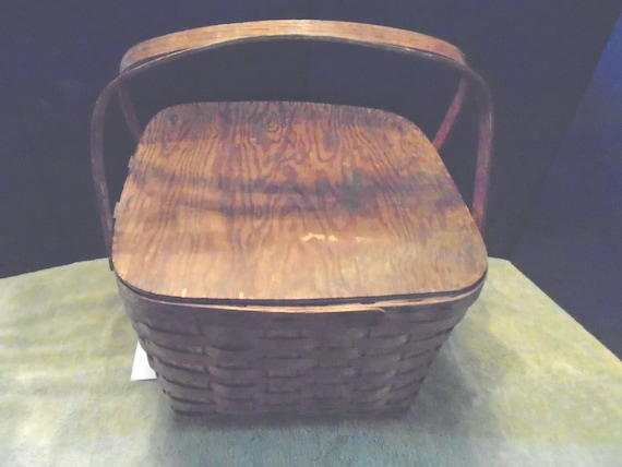 Vintage Wooden Picnic Basket, Woven basket View 5