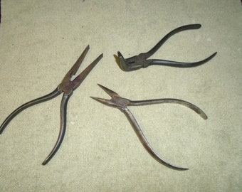 Vintage piers. needle nose pliers. Wire cutter. Duck bill needle nose. Tools. Vintage tools. Pliers.