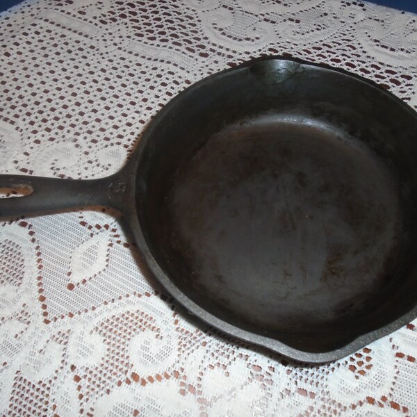 Wagner Cast iron Skillet No 5  Made in USA