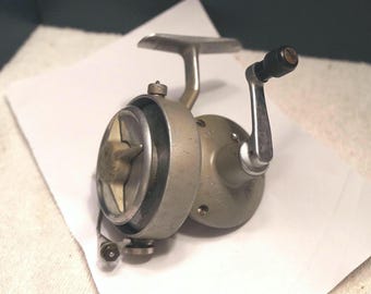 Made in France Garcia Mitchell 300 Spinning Reel Vintage Fishing Trip Fun Gear e