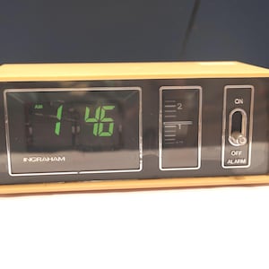 Vintage INGRAHAM Flip clock, Needs serviced