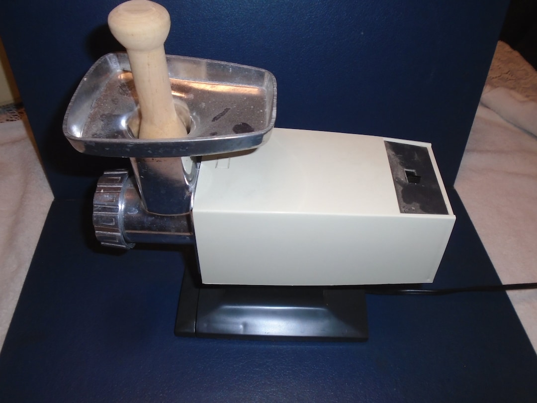Moulin à saucisse à viande Rival Manufacturing Co Grind O Matic modèle