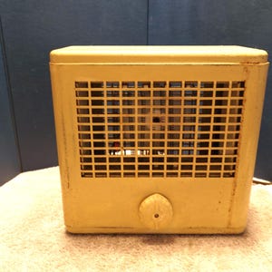 Mid Century Space Heater for decor, PLEASE READ DESCRIPTION