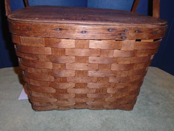 Vintage Wooden Picnic Basket, Woven basket View 2