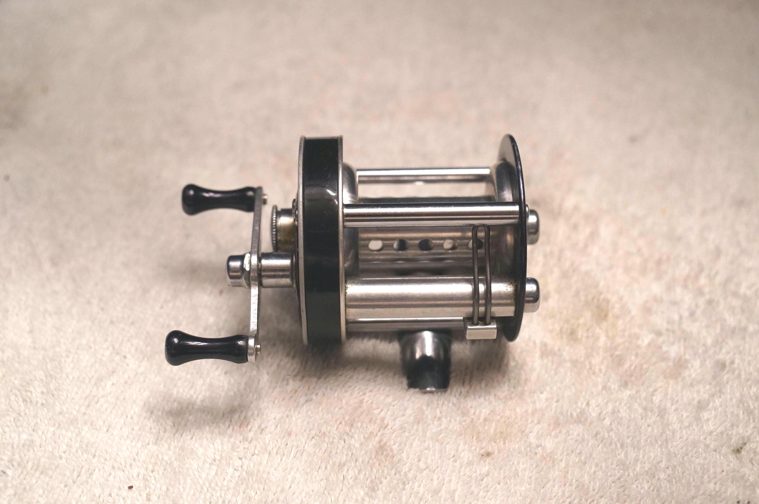Vintage Langley Cast Rite 380 A Fishing Reel, Bait Casing Reel - Etsy