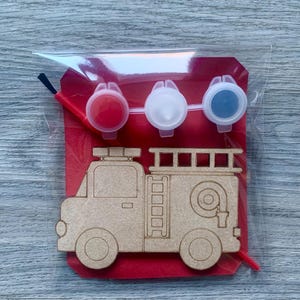 Paint your own fire engine / Fire engine birthday favor / fire engine fireman birthday / fireman party / fire engine party bag filler