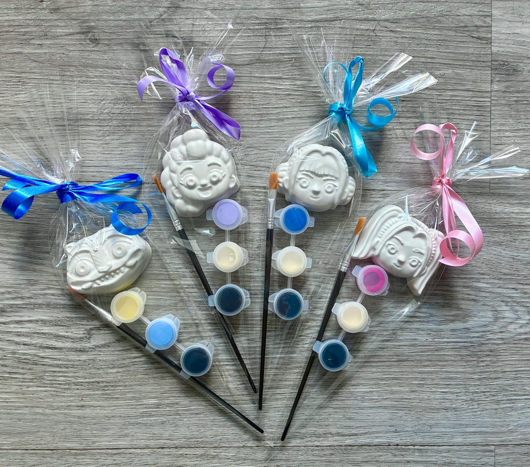 paint-your-own-demon-hunters-party-favour-kpop-fan-demon-hunters