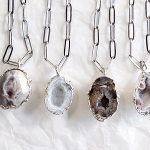 Silver Geode Necklace / Agate Raw Stone Pendant / Natural Druzy Pendant With Paper Clip Chain / Raw Crystal Anxiety Necklace / Geode Jewelry