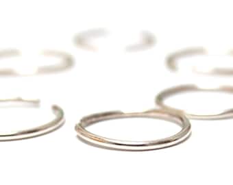 Silver Toe Ring / Hammered Sterling Silver / Silver Toe Ring / Adjustable Toe Ring / Stacking Toe Ring / Toe Ring Stackers
