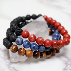 Men&#39;s Mala Bracelet / Genuine Stone Bracelet / Men&#39;s Bracelet / Black Lava Rock Bracelet Wrist Diffuser / Gift for Him / Yoga Protection