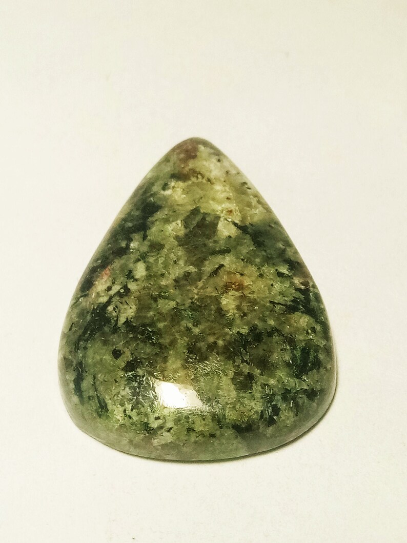 NATURAL UDOLITE CABOCHON