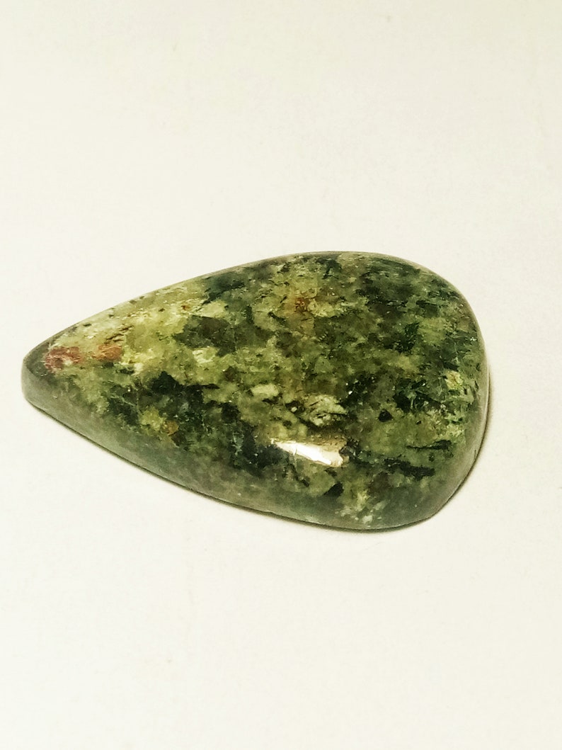NATURAL UDOLITE CABOCHON