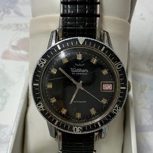 Waltham Incabloc 17 Jewels SkinDiver Watch Black Speidel Stretch Band Vintage
