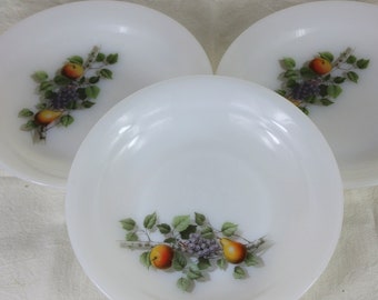 3 Arcopal plates, soup plates, flat bowls, autumn fruit design, shallow bowls, French vintage, 1970's retro dining, 2 sets available.