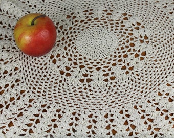 French vintage doily, large ecru cotton crochet doily, round 18" diameter doily, handmade crochet, cream crochet, French vintage linen,