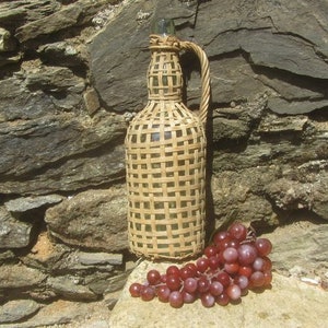 French vintage bottle, split willow carafe, 1L, rattan wine bottle, aqua glass bottle, dame jeanne, Mediteranean decor, beach house.