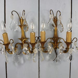 2 double brass and crystal sconce, 2 crystal wall lights, gilt brass wall sconce, 1930&#39;s mid century light, Paris appartment,French vintage.