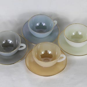 4 Arcopal tea/coffee cups, Arcopal Harlequin cups & saucers, opalescent cups, multi colored cups, French vintage, 1960&#39;s, retro kitchenware,
