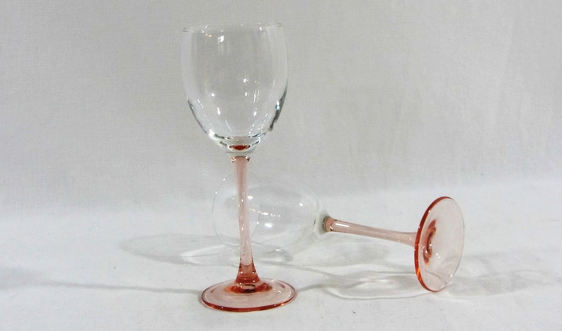 5 pink stemmed wine glasses, 15cl, long stemmed glasses, Luminarc, French vintage glasse, Rosaline pink glasses 1970's, 2 sets available image 4