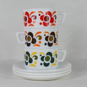 3 Arcopal cups, tea or coffee cups and saucers, 25cl, knorr collection, French vintage, 1970&#39;s retro dining, Arcopal cups, breakfast set