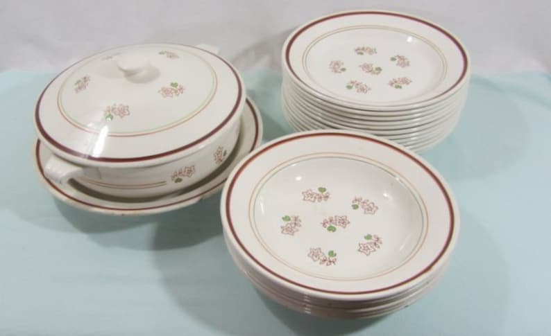 1950/'s, soup tureen French vintage serving bowl /& plate serving platter hand finished /'Katy/' Tureen French vintage Gien ceramics