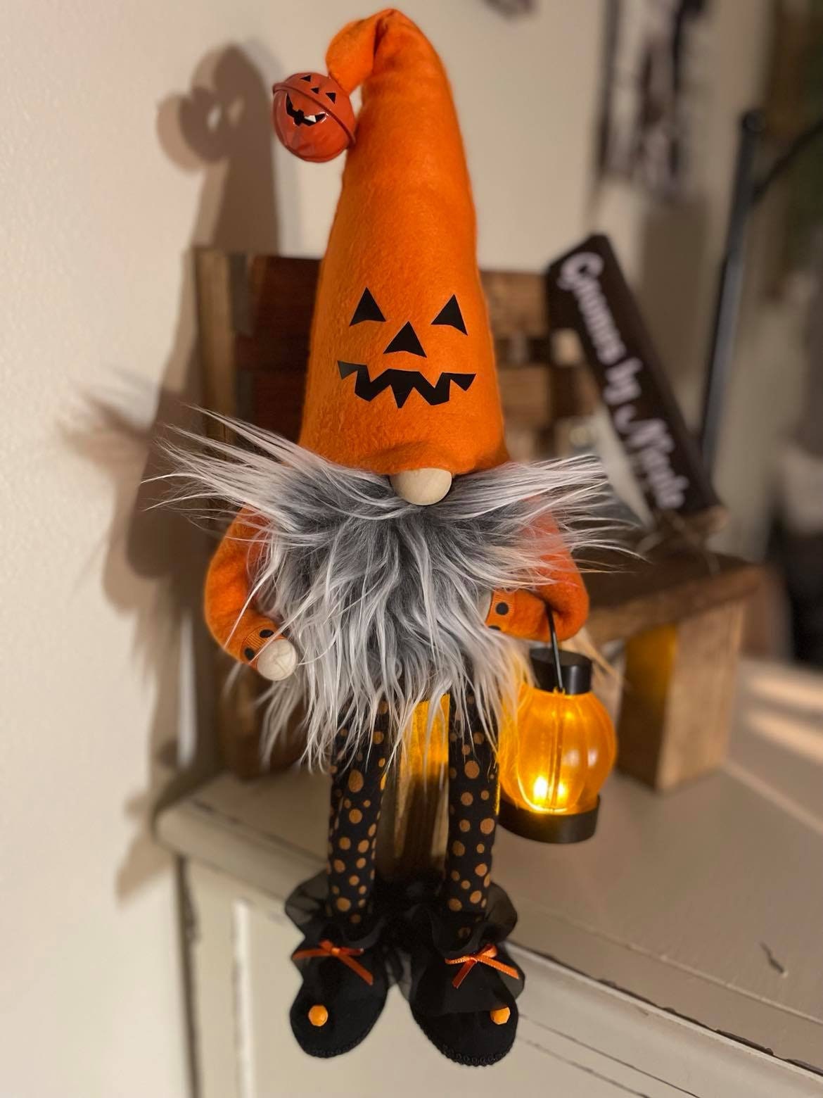 gnome d'halloween, jack o'lantern, visage de citrouille, lanterne, orange