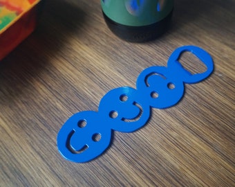 Cheersie bottle opener of powder coated steel in Blue