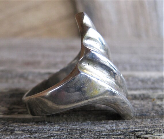 solid STERLING elongated WAVE RING. size 8. Wide,… - image 4
