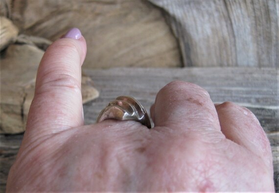 solid STERLING elongated WAVE RING. size 8. Wide,… - image 7