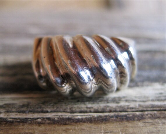 Solid STERLING wave DOME RING, size 7.5 . Taxco a… - image 2