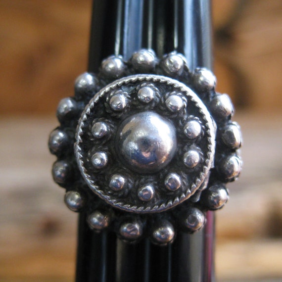 ca. 1960 sterling POISON pill box RING, sterling,… - image 10