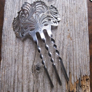 ca 1840-70 sterling VICTORIAN era 5 1/2&quot; etched HAIR COMB pin bun holder. Artisan crafted antique collectible. Sturdy for all hair types.