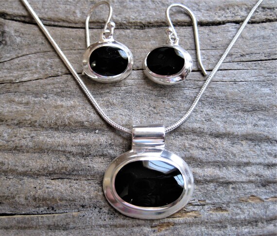 Sterling Black onyx PENDANT 18" necklace & EARRIN… - image 1