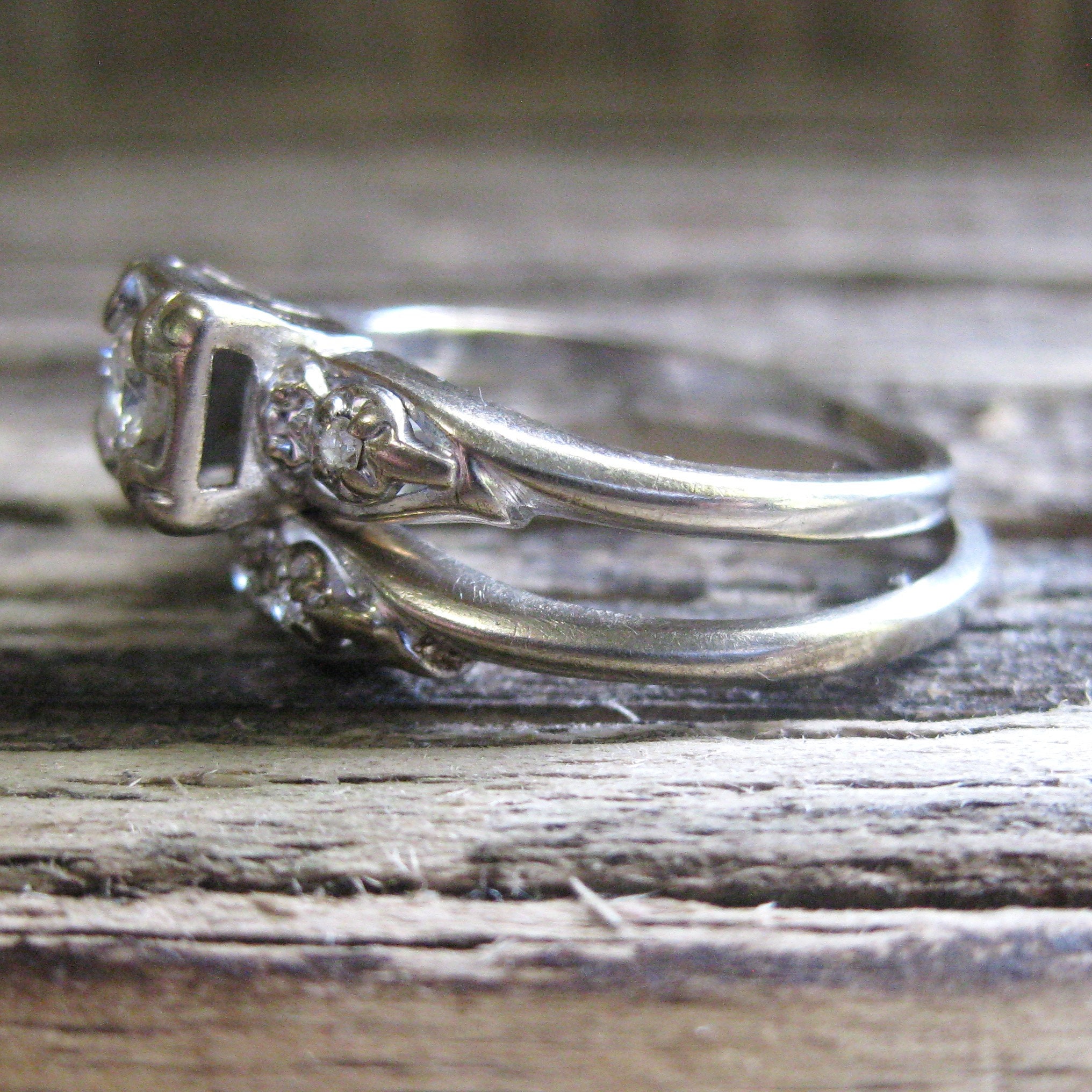 1920-30 14kt White Gold Art Deco DIAMOND WEDDING SET, 4.2 Grams, Currently Size 6 1/4, Re-sizable. Pretty Fiery Stones. Antique Collectible. - Etsy 1920-30 14kt White Gold Art Deco DIAMOND WEDDING SET, 4.2 Grams, Currently Size 6 1/4, Re-sizable. Pretty Fiery Stones. Antique Collectible. - Etsy