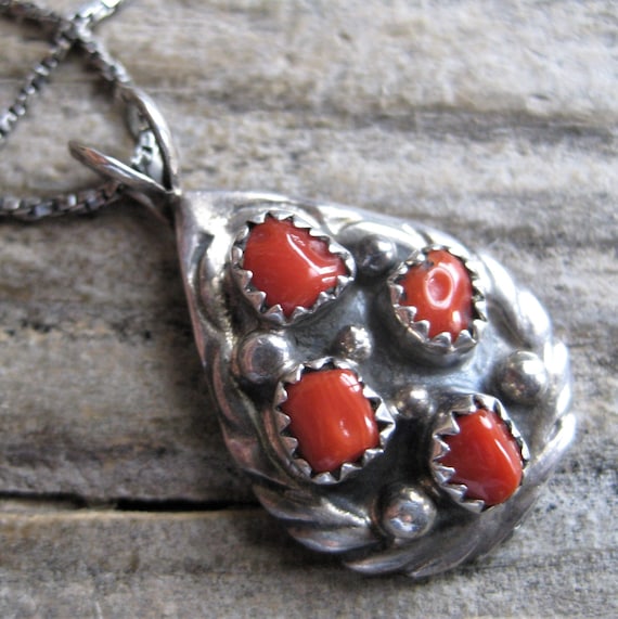 Zuni Natural RED CORAL Cluster 1 1/4 PENDANT 18 Necklace. Artisan  