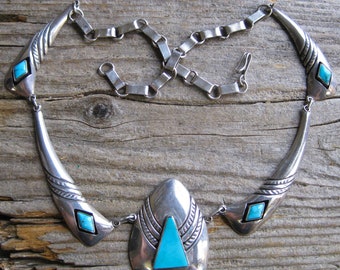 rara COLLANA con colletto a pannello STERLING TURCHESE Navajo, design unisex shadowbox. Artigiano di alto valore collezionistico Henry Clark. Arte del sud-ovest.