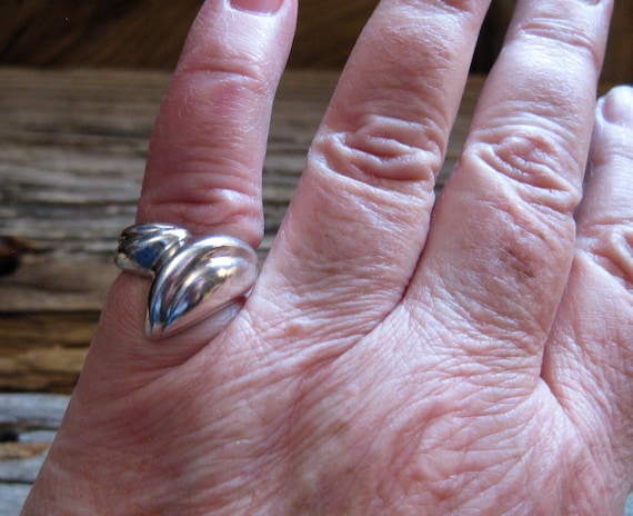 solid STERLING BAND RING, size 5. Signed, dimensi… - image 10