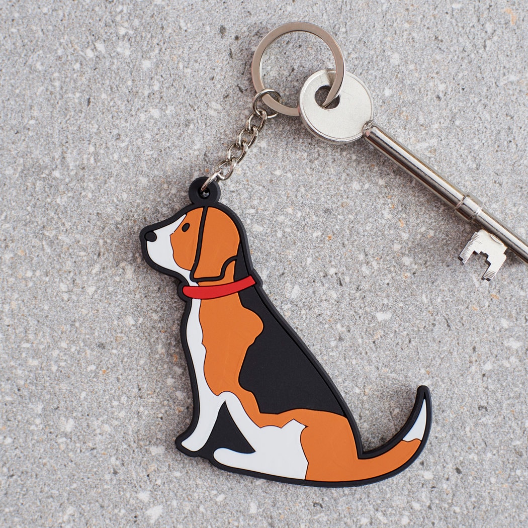 Porte-clés avec jeton de panier « chien », argenté, 5 cm de haut