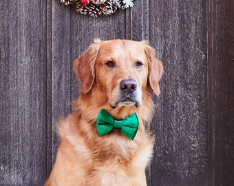 Velvet Bow Tie - Christmas Green